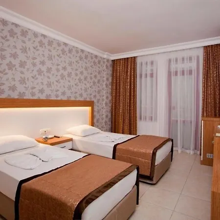 Diamore Otel 3*